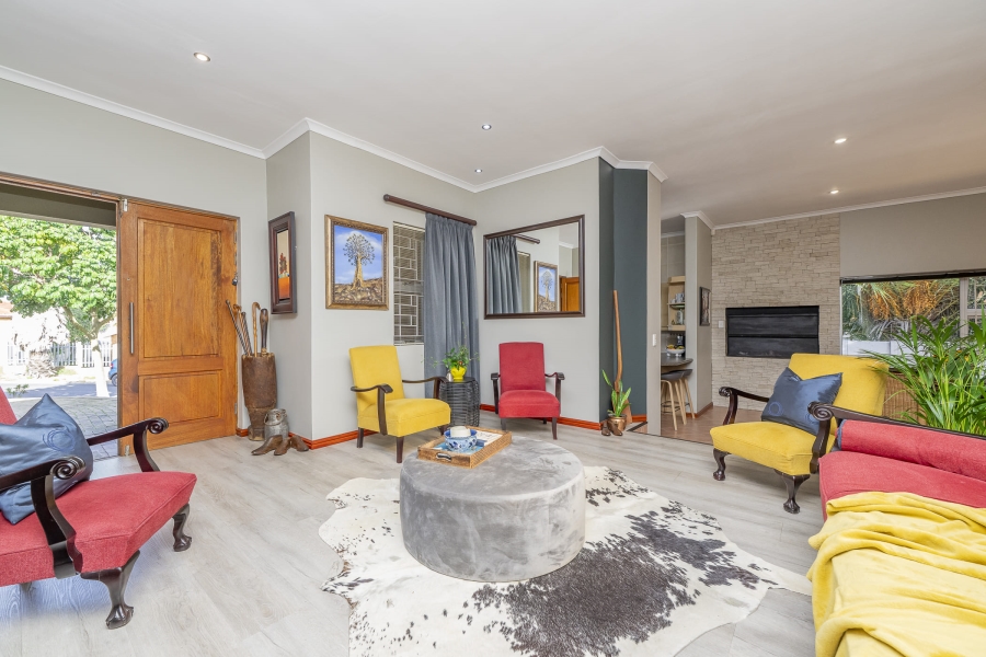 5 Bedroom Property for Sale in Protea Heights Western Cape